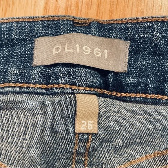 DL1961 Florence cropped midrise jeans 26 - Picture 5 of 8